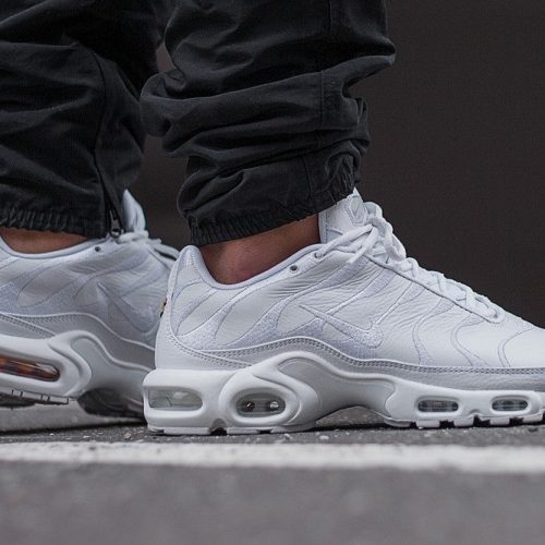 nike air max plus triple weiss 717595