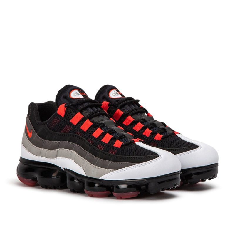 nike air vapormax 95 schwarz rot 907483