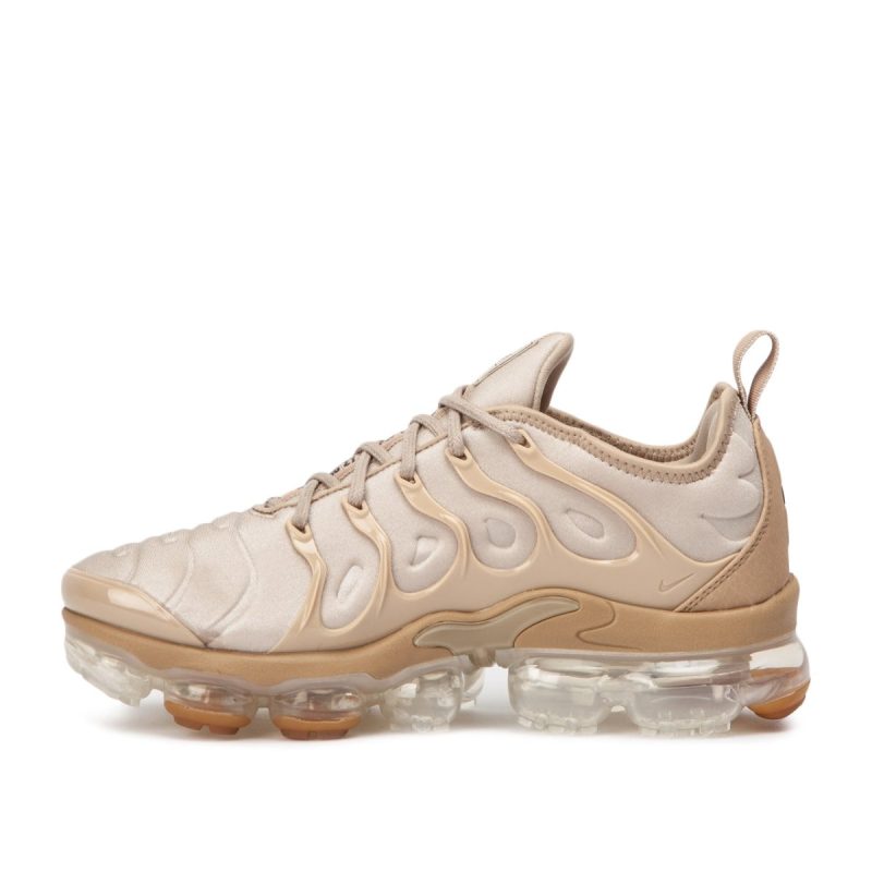 nike air vapormax plus sand 705737