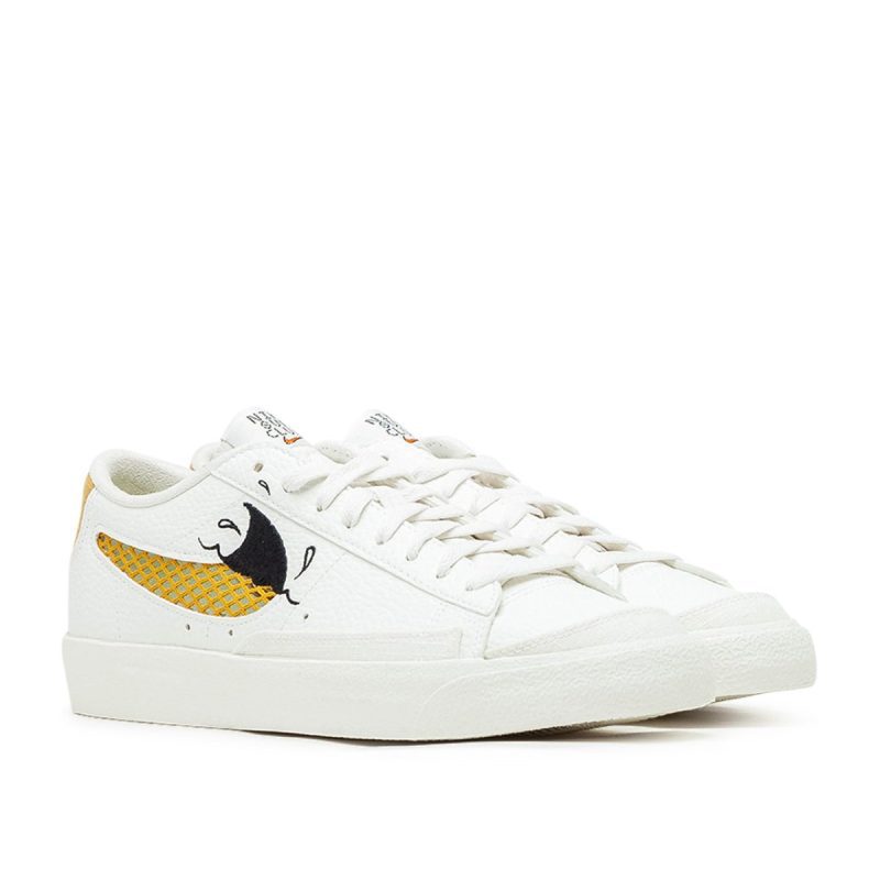 nike blazer low 77 se next nature sun club weiss gold 848582