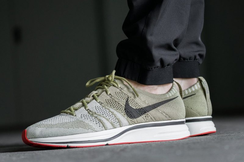 nike flyknit trainer neutral olive velvet brown 367337