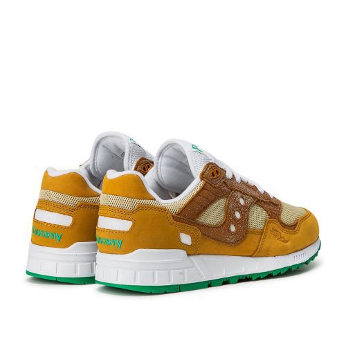 saucony x sneaker politics x cafe du monde shadow 5000 braun weiss 720145