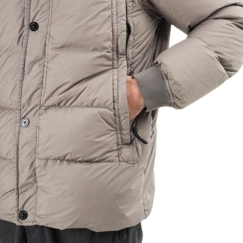 stone island garment dyed crinkle reps down jacket khaki 415706